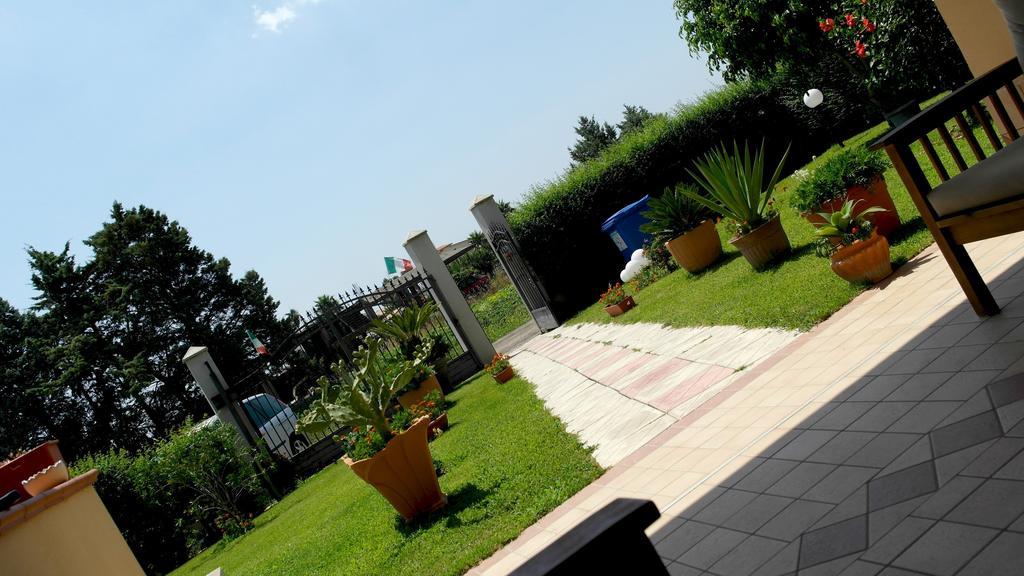 Bed & Breakfast La Villetta Botricello Exterior foto